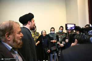 دیدار جمعی از نمایندگان پیروان ادیان الهی با سید حسن خمینی