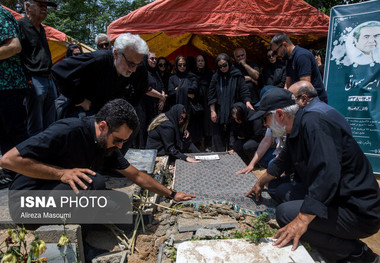 روز شلوغ قطعه هنرمندان با خاکسپاری ۳ هنرمند + تصاویر