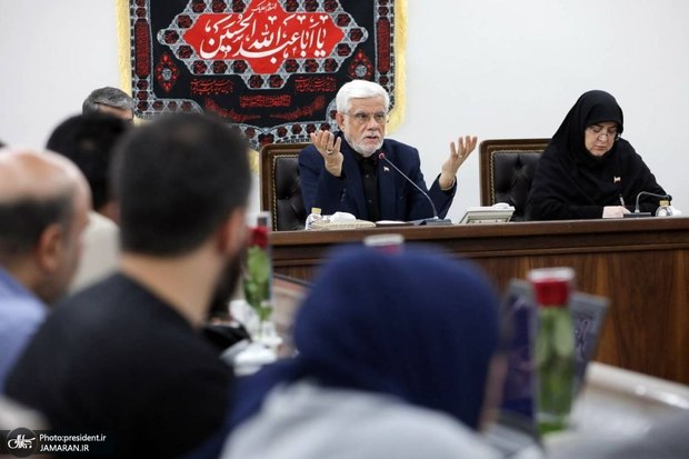 خبرهای معاون اول رئیس‌جمهور از مذاکرات، انتقال آب به تهران، افتتاح چندین نیروگاه برق در نشست با خبرنگاران/ عارف: اگر شرایط مناسب باشد می‌توان باعزت مذاکرات مستقیم انجام شود/ آب طالقان طی هفته های  آینده به تهران می‌رسد