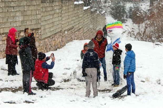 برف مدارس روستایی شهرستان بجنورد را به تعطیلی کشاند