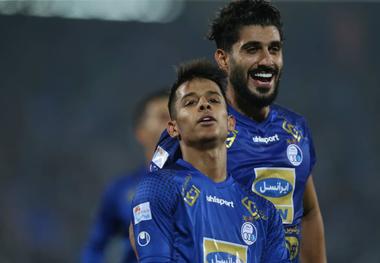 عذرخواهی مدیر ورزشگاه آزادی برای قطع برق در جریان دیدار استقلال و پارس جنوبی
