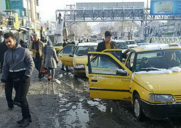 تردد شهروندان کرمانشاهی توسط ناوگان حمل و نقل عمومی در حال جریان است