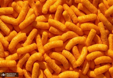 تصاویر باورنکردنی از شیراز؛ کشف ۶ تن پُفک غیربهداشتی! + فیلم