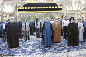 تجدید میثاق سرپرست و کارکنان موسسه تنظیم و نشر آثار امام خمینی(س) با آرمان های بنیانگذار جمهوری اسلامی