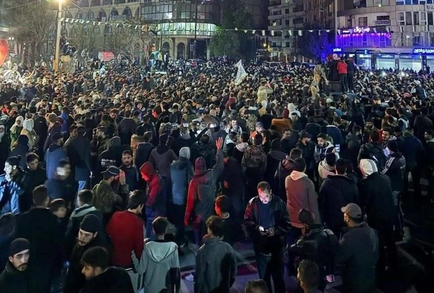 تظاهرات علوی‌های سوریه علیه حاکمیت جدید سوریه/  تظاهرات ضد الجولانی و دولت جدید سوریه در السویدا + فیلم