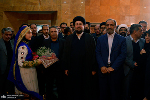 آیین افتتاح کافه کتاب کانون فرهنگی-تربیتی آفتاب با حضور سید حسن خمینی