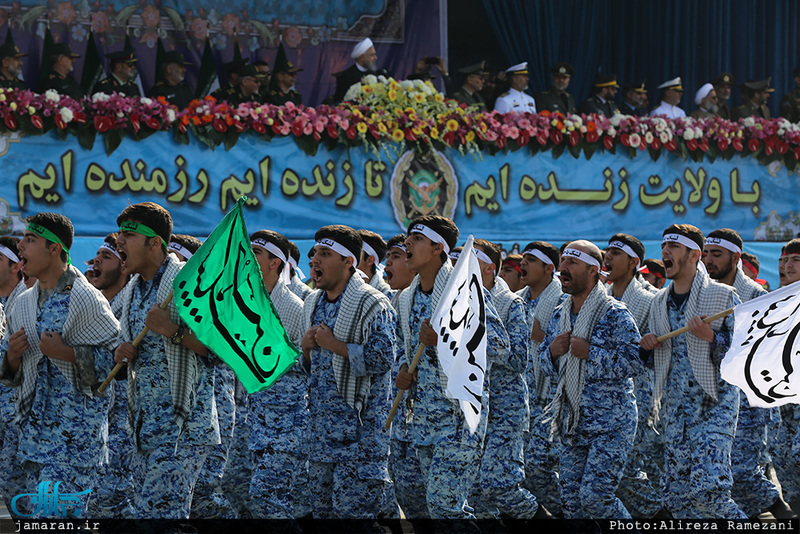 مراسم گرامیداشت روز ارتش جمهوری اسلامی ایران در جوار حرم امام خمینی(س)-1/ رژه