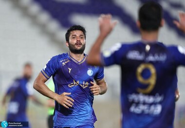 افشای رقمِ یک توافق؛ قرارداد 4 میلیاردی عارف با استقلال!
