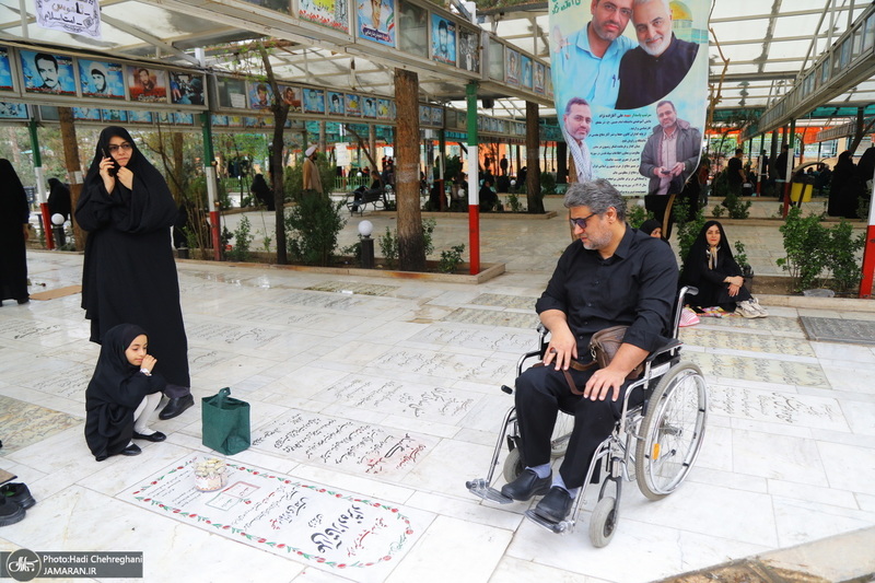 مراسم تحویل سال نو در گلزار شهدای قم‎