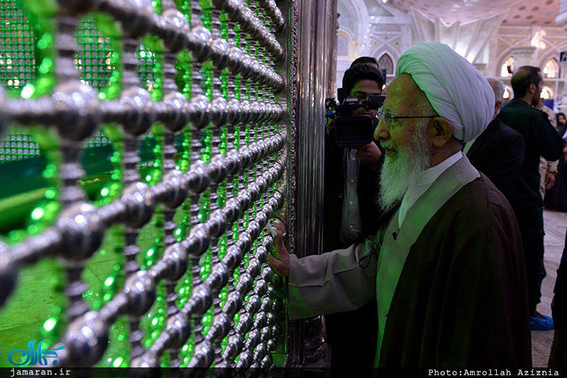حضور آیت الله العظمی جوادی آملی در حرم مطهر امام خمینی(س)