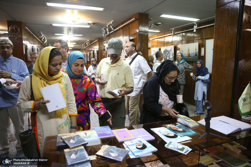 بازدید جمعی از گردشگران کشورهای  هند، پاکستان ، کانادا  مقیم در آمریکا
