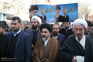 تجمع و راهپیمایی مردمی در اعتراض به آشوب های اخیر در استان ها 