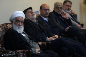 دیدار وزیر و مدیران ارشد وزارت نیرو با سید حسن خمینی