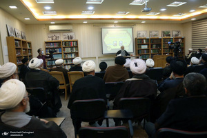 مراسم بزرگداشت چهل و چهارمین سالگرد بازگشت امام خمینی (س) به قم