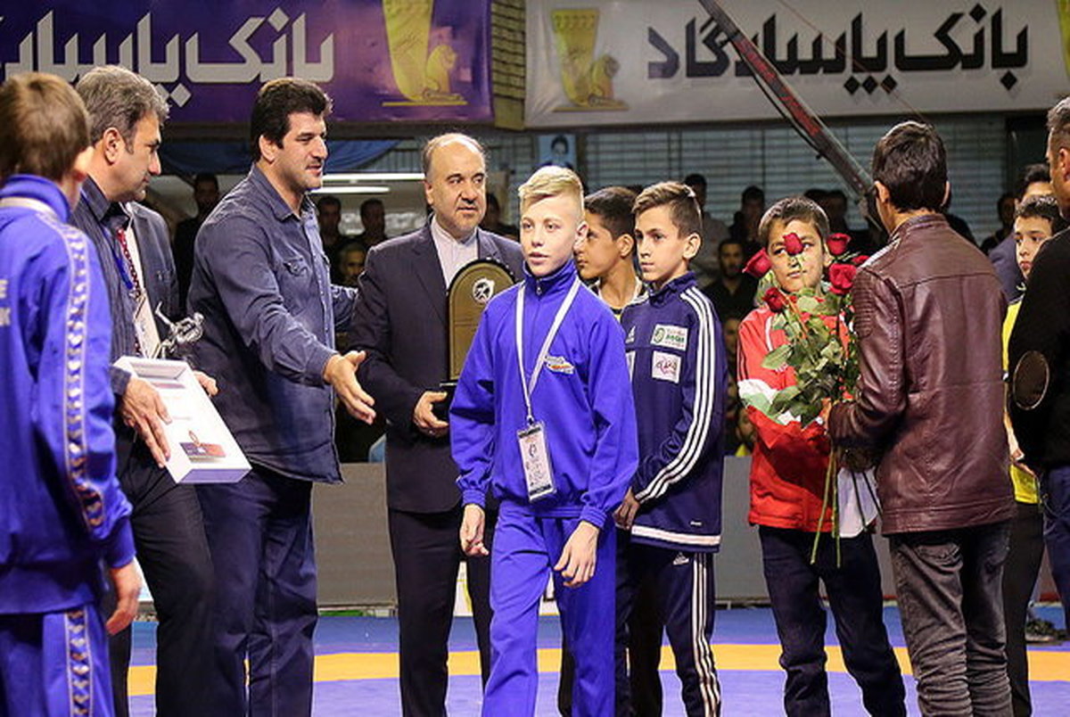 وزیر ورزش: استقبال مردم مشهد از جام تختی بی نظیر بود