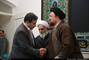 حضور سید حسن خمینی در منزل مرحوم حاج شيخ محمد حسن قرهى(ره)