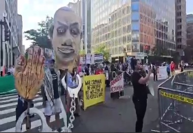 ببینید/ تظاهرات در واشنگتن برای محکوم کردن حضور نتانیاهو در کاخ سفید