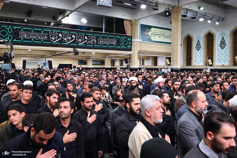 اولین شب مراسم عزاداری حضرت فاطمه‌زهرا (س) در حسینیه امام خمینی