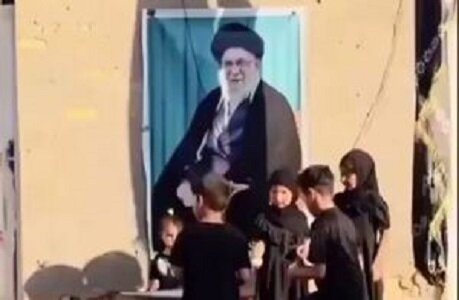 موکب عزاداری کودکان عراقی به یاد رهبر شهید