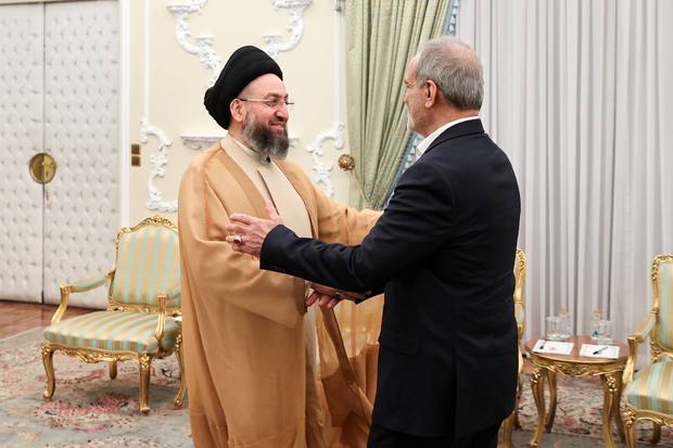 عمار حکیم با پزشکیان دیدار کرد