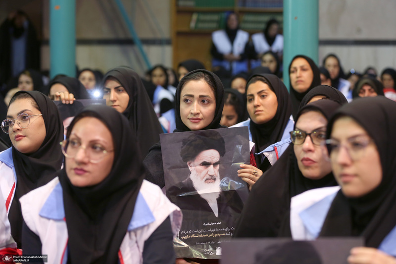 تجدیدمیثاق اعضای سازمان جوانان جمعیت هلال احمر با آرمان‌های امام خمینی(س)؛