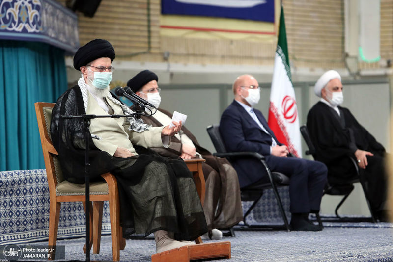 دیدار میهمانان کنفرانس وحدت اسلامى‌ و جمعی از مسئولان نظام با رهبر معظم انقلاب