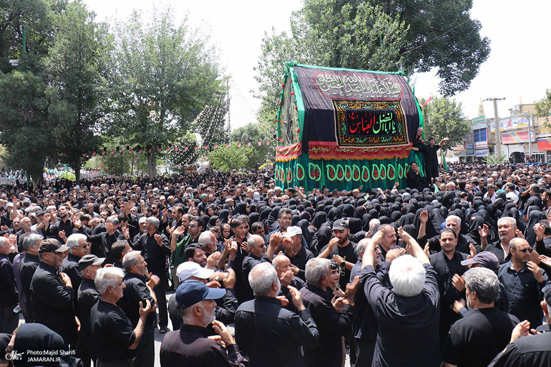 مراسم عزاداری و نخل گردانی روز عاشورا در خمین