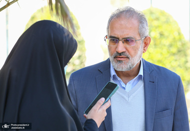 معاون رئیسی: چین به ما و انرژی ما نیاز دارد/ می‌خواهیم ایران را به عنوان یک الگو و نظام الهام بخش برای دنیا معرفی کنیم/ رئیس جمهور همواره در حال گره گشایی از کار مردم است/ عده ای درصدد هستند که مردم ما را نگران و ناراحت کنند