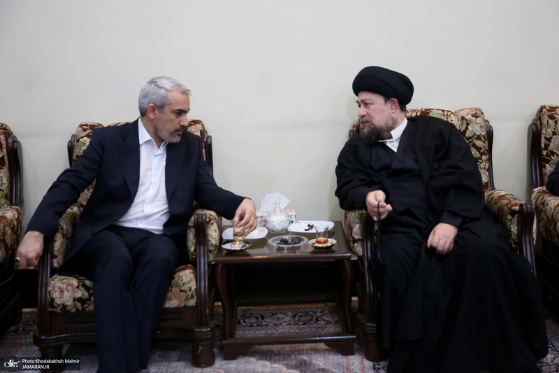 دیدار وزیر اقتصاد  جمعی از مدیران بانک ها با سید حسن خمینی