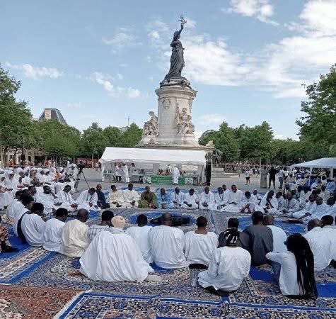 لو فیگارو: تجمع صوفی ها در قلب پاریس جنجال به پا کرد