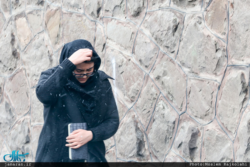 تصاویر زیبایی از برف امروز تهران 