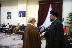 حاشیه تجدید میثاق اعضای مجلس خبرگان رهبری با آرمان‌های امام خمینی(س)؛