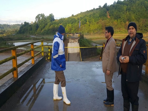 پل روستای منگل در سوادکوه شمالی تخریب شد