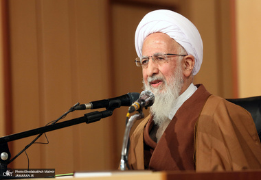 آیت‌الله العظمی جوادی آملی: علما مردمی بیندیشند و خیرخواه مردم باشند