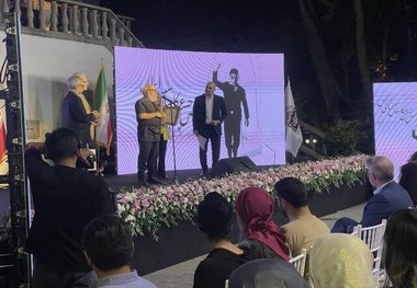 عذرخواهی پرویز پرستویی از مردم سیستان و بلوچستان
