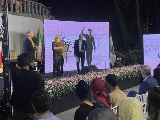 عذرخواهی پرویز پرستویی از مردم سیستان و بلوچستان
