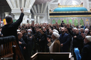 مراسم عزاداری شب شهادت حضرت زهرا(س) در حرم امام خمینی(ره) برگزار شد