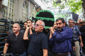 مراسم تشییع آیت الله حسن صانعی (ره) از حسینیه جماران - 3