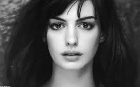 آن هاتاوی در خاورمیانه ربوده می‌شود