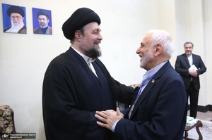 حاشیه های ادای احترام مهمانان خارجی چهلمین کنفرانس وحدت اسلامی به مقام شامخ حضرت امام خمینی (س)