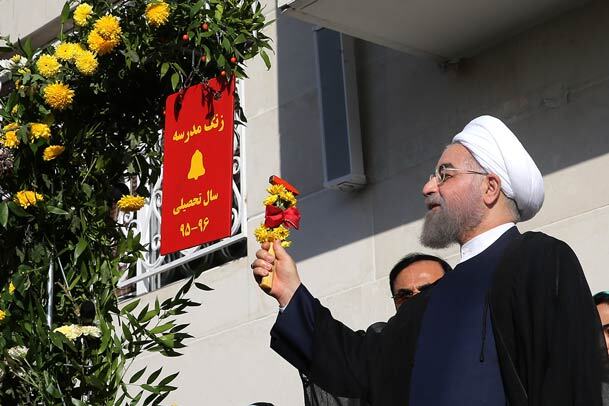 پرسش مهر رئیس جمهور: خشونت از کجا نشات گرفته و چگونه می توانیم جوامع منطقه و جهان را از خشونت برهانیم؟