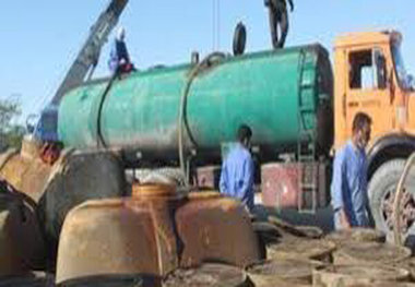 ۳۰ هزار لیتر سوخت قاچاق در بوئین زهرا کشف و ضبط شد