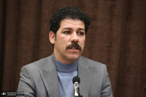 نشست نقد و بررسی کتاب «نبرد قدرت در ایران در دوره جمهوری اسلامی»