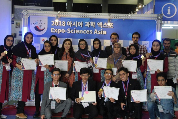 دانش آموز خویی مدال طلای جشنواره اختراع کره جنوبی را کسب کرد