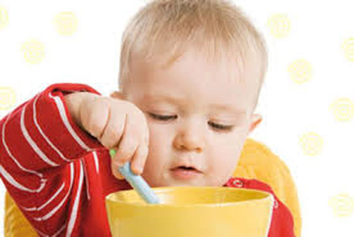 برنامه غذایی مناسب کودک ۸ تا ۱۲ ماهه