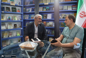 غرفه موسسه تنظیم و نشر آثار امام خمینی (ره) در سی و ششمین نمایشگاه کتاب تهران-6