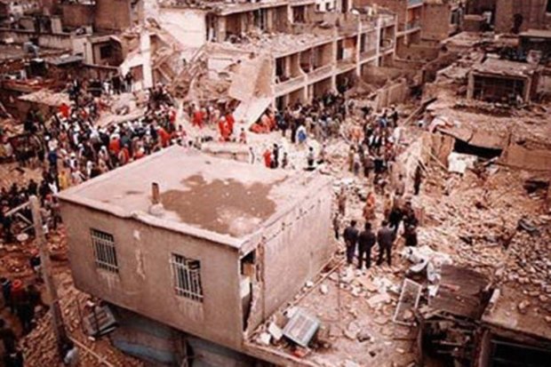 بمباران 28 دی سنندج در تاریخ کردستان فراموش نشدنی است