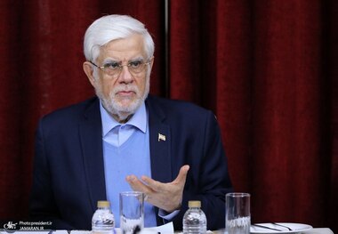عارف: فردی با تفکر اصلاحات هستم/ اصلاح‌طلبی نسخه نجات کشور است/ نه چپ‌های دوآتشه طرفدار من بودند و نه راست‌های دوآتشه/ باید از کسانی در دولت استفاده کرد که برنامه و راهبرد دولت را قبول داشته باشند