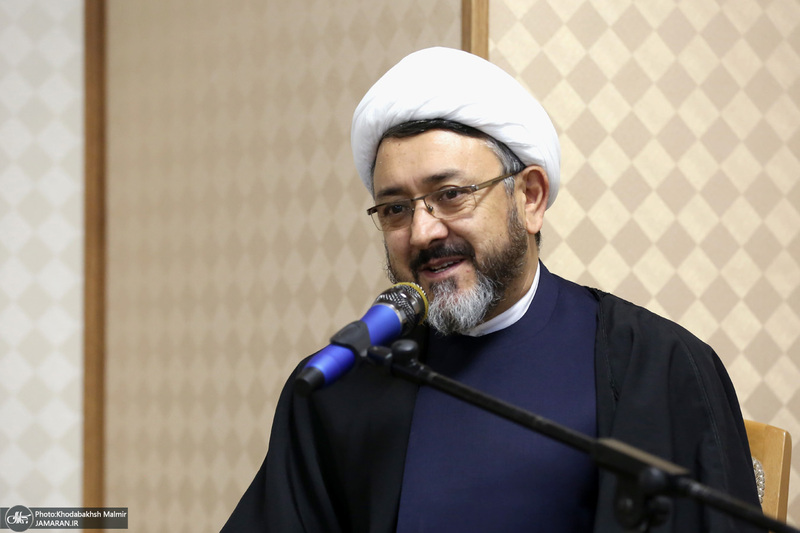 دیدار رئیس و جمعی از معاونان و مدیران مؤسسه تنظیم و نشر آثار امام خمینی(س) با نماینده مقام معظم رهبری در عراق