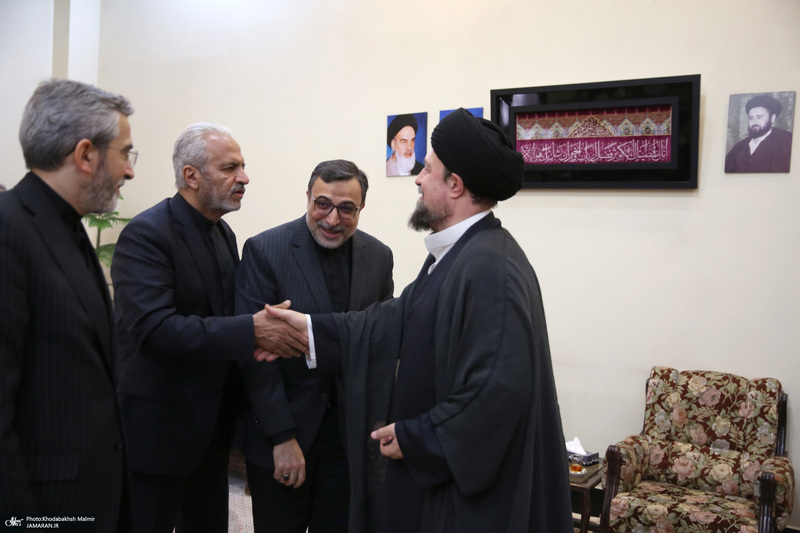 دیدار سرپرست و کارکنان وزارت خارجه باسید حسن خمینی در حرم مطهر امام خمینی (س)